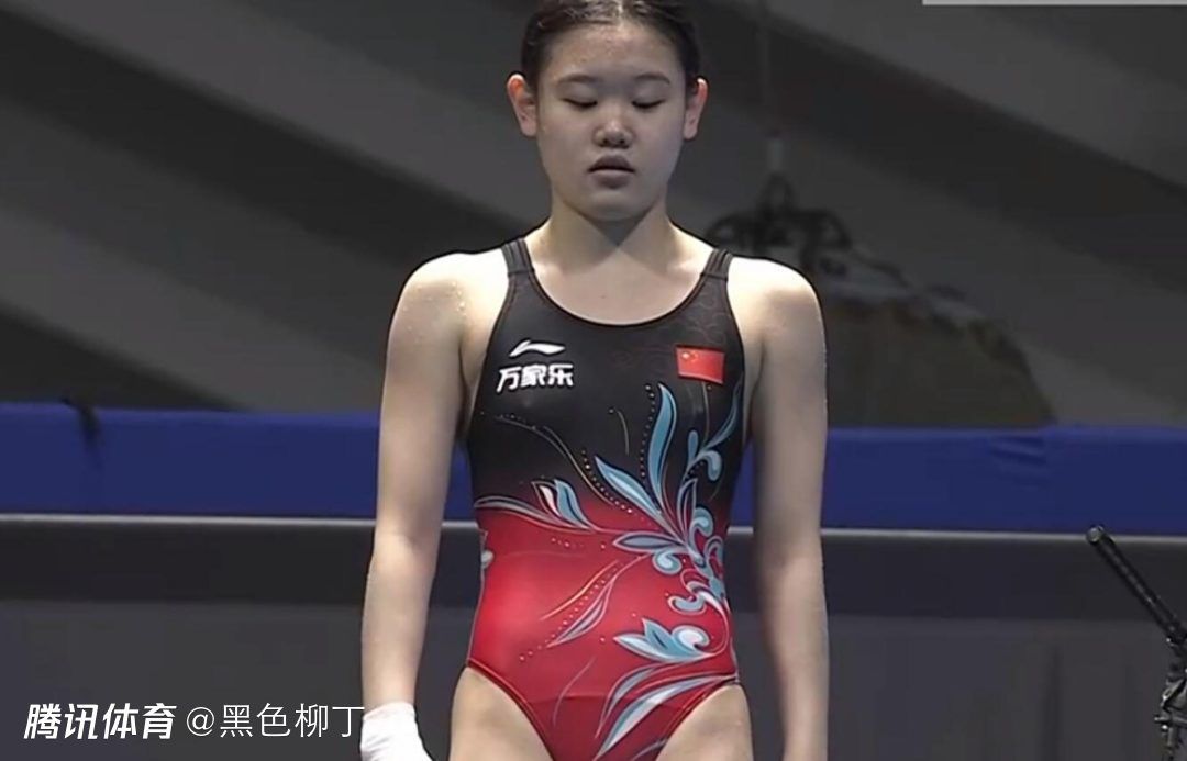 美女扒开尿口来摸