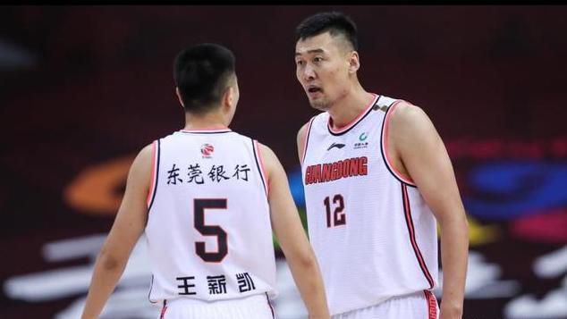 日韩精品无玛区免费专区又长又大
